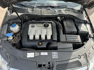 Volkswagen Passat 1.9 TDI Trendline 77 kw picture 15