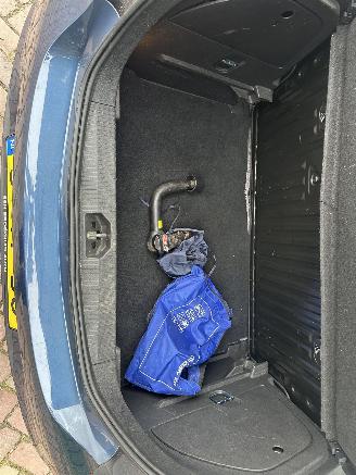 Opel Corsa-E 1.0 Turbo Color Ed. picture 19