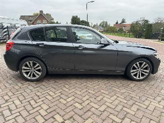 BMW 1-serie 118i Executive picture 5