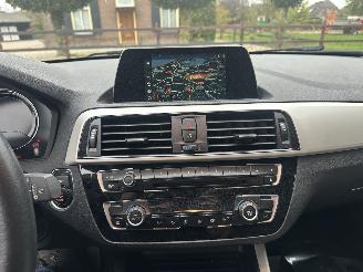 BMW 1-serie 118i Executive picture 13