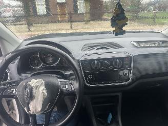 Volkswagen Up! 1.0 BMT move up! picture 14