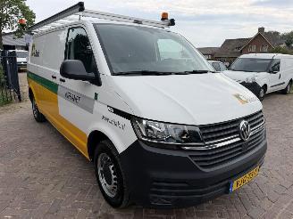 Volkswagen Transporter 2.0 TDI L2H3 28 picture 3