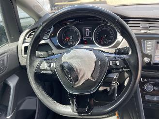 Volkswagen Touran 1.2tsi clima/navi/pdc v+a picture 8