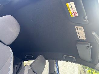 Toyota Yaris 1.5 hybrid clima/velgen picture 14