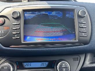 Toyota Yaris 1.5 hybrid clima/velgen picture 10