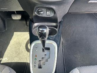 Toyota Yaris 1.5 hybrid clima/velgen picture 11