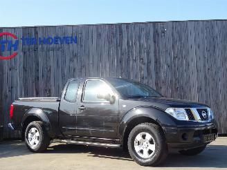 Nissan Navara 2.5 DCi 4X4 Kingcab Airco 2-Persoons Trekhaak 128KW Euro 4 picture 5