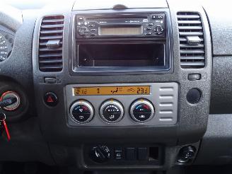 Nissan Navara 2.5 DCi 4X4 Kingcab Airco 2-Persoons Trekhaak 128KW Euro 4 picture 12