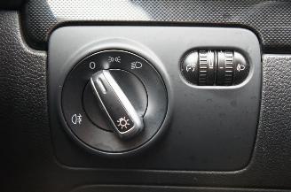 Volkswagen Golf 1.6 TDi Airco Stoelverwarming PDC Isofix 77KW Euro 5 picture 17