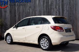 Mercedes B-klasse B180D Airco Navi Cruise Stoelverwarming BAK Kapot! 80KW Euro 6 picture 2