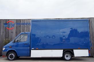 krockskadad bil auto Mercedes Sprinter 412D Koffer Laadklep Wooncabine WC Douche Koelkast Droger Wasmaschine 1998/6