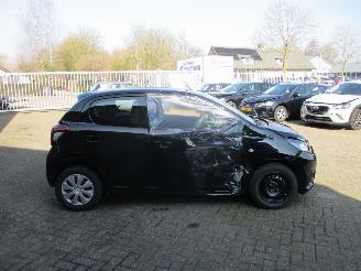 Peugeot 108 1.0 e -VTi Active NAP 5drs picture 8