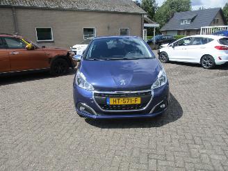 Peugeot 208 1.2 Pure T Urban Soul 1E Eig picture 2