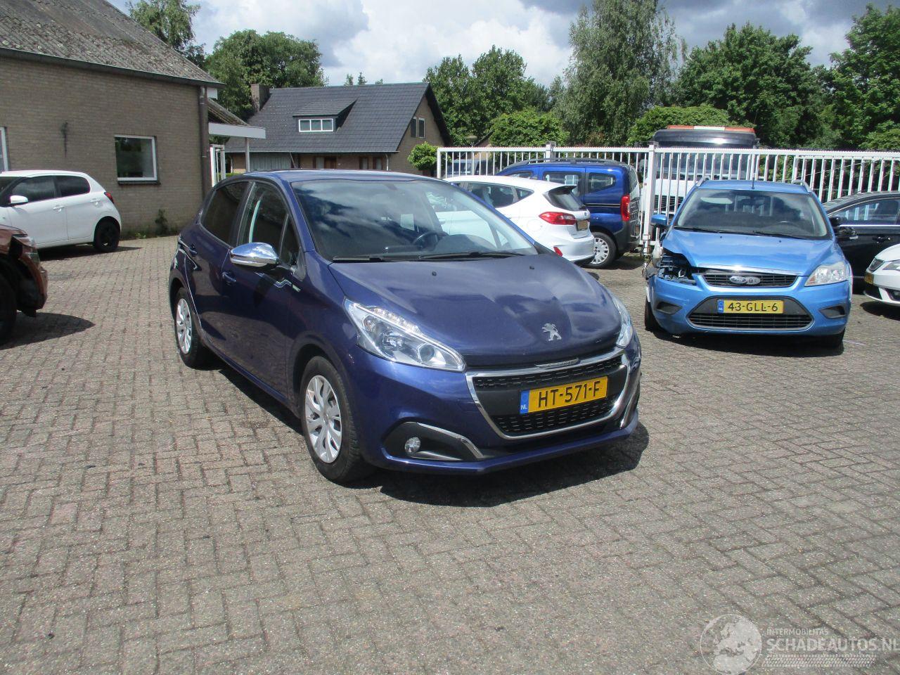 Peugeot 208 1.2 Pure T Urban Soul 1E Eig