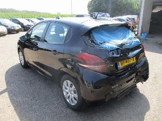 Peugeot 208 1.2 PureT BlueLion NAP REST BPM 400 EURO !!!! picture 5