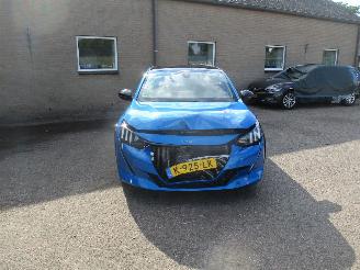 Peugeot 208 1.2 PureT GT-line 1E EIG NAP REST BPM 900 EURO !!!! picture 2