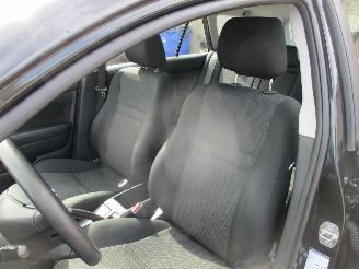 Toyota Avensis 1.6 VVTi Terra Wagon picture 16