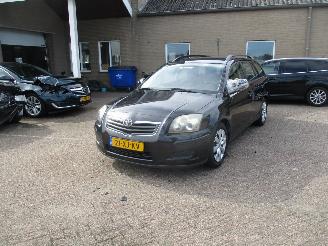 Toyota Avensis 1.6 VVTi Terra Wagon picture 3