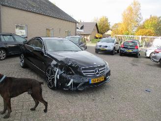 Voiture accidenté Mercedes E-klasse Coupe CGI Elegance REST bpm 800 EURO !!!! 2009/6