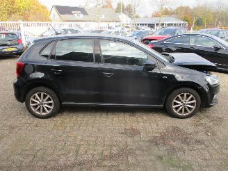 Volkswagen Polo 1.2 TSI Highline 5drs Aut picture 8