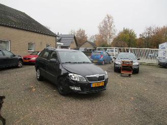 Damaged car Skoda Fabia 1.2 TSI Ambition Combi NAP 2011/5