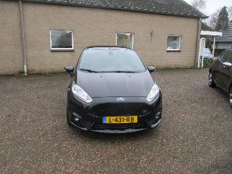 Ford Fiesta 1.6 ST2 picture 2