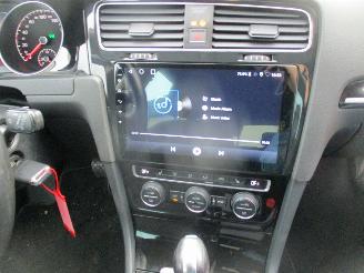 Volkswagen Golf 1.2 TSI HighLine Aut NAP picture 20