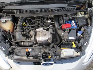 Ford B-Max 1.0 EcoBoost Titanium picture 24