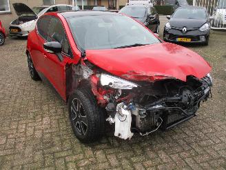 Damaged car Renault Clio 1.2 Dynamique 5drs hb Aut rest bpm 500 EURO !!!! 2015/1