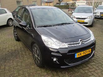 damaged passenger cars Citroën C3 1.2 PureT Collection Aut 1E EIG NAP 2015/11