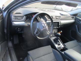 Skoda Superb Combi 1.6 TDI Ambition Bns picture 19