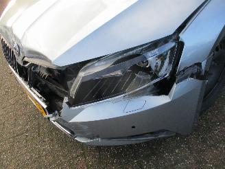 Skoda Superb Combi 1.6 TDI Ambition Bns picture 14