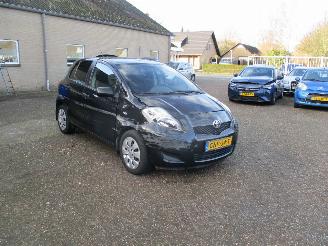 Toyota Yaris 1.3 VVTi Comfort 5drs picture 1