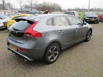 Volvo V-40 2.0 D4 R-Design Business picture 7
