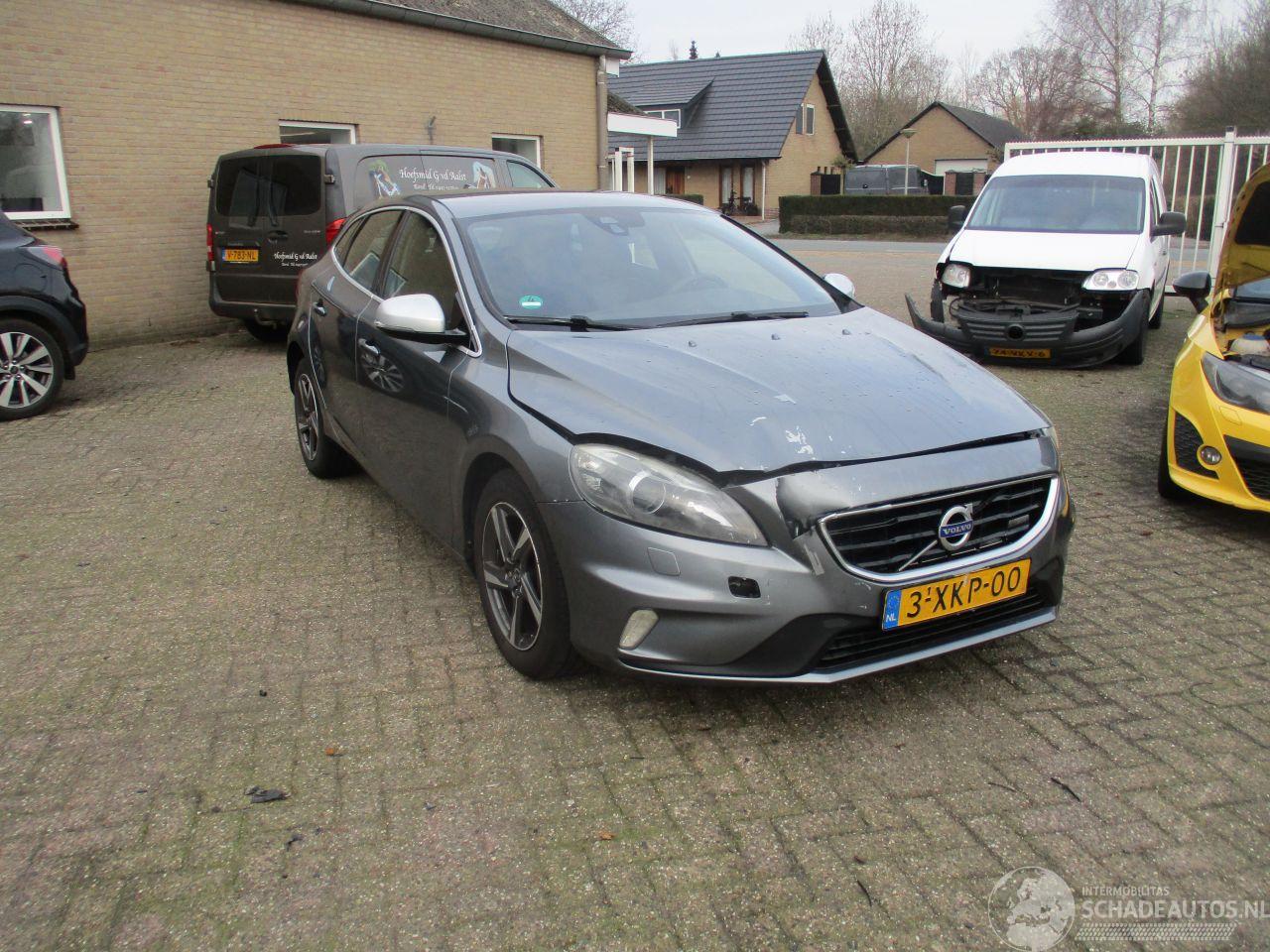 Volvo V-40 2.0 D4 R-Design Business