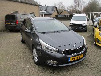 Schadeauto Kia Cee d 1.6 GDI Economy Line 2014/7