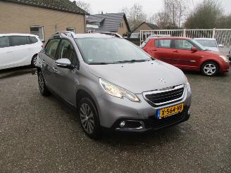 Schadeauto Peugeot 2008 1.2 PT BL Executive 2015/1