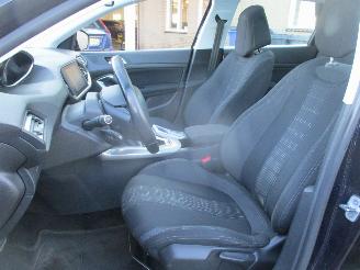 Peugeot 308 1.6 BlueHDi BL. Pre. REST BPM € 300,-!!! picture 38