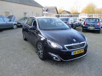 krockskadad bil auto Peugeot 308 1.6 BlueHDi BL. Pre. REST BPM € 300,-!!! 2016/5