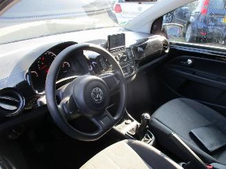 Volkswagen Up! 1.0 move up! BlueM. picture 18