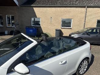 Volkswagen Golf 2.0 TDI Bluemotion CABRIO picture 32