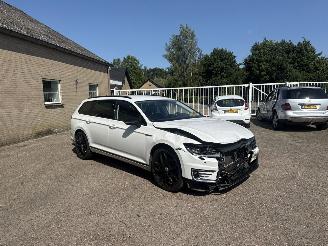 Unfallwagen Volkswagen Passat 1.4 TSI GTE REST BPM €300,-!!! 2018/2