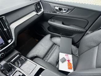 Volvo V-60 2.0 T6 Plug-in hybrid AWD Plus Bright picture 14
