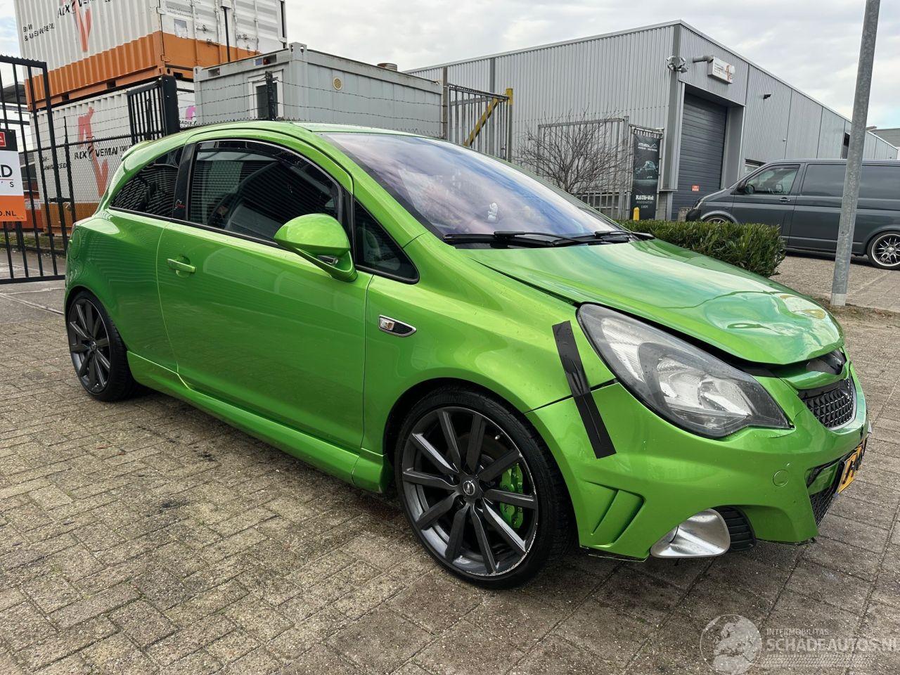 Opel Corsa 1.6-16V Turbo OPC Nürnburgring Edition