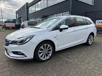 Opel Astra 1.6 CDTI Edition ST picture 3