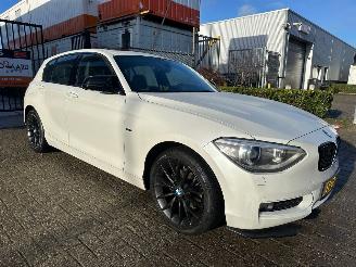 skadebil auto BMW 1-serie 116i Business Limited Edition 2012/6