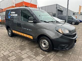 skadebil bedrijf Fiat Doblo Cargo 1.6 MJ L1H1 2020/7