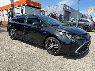 Vaurioauto  passenger cars Toyota Corolla Touring Sports 2.0 Hybrid Style 2019/4