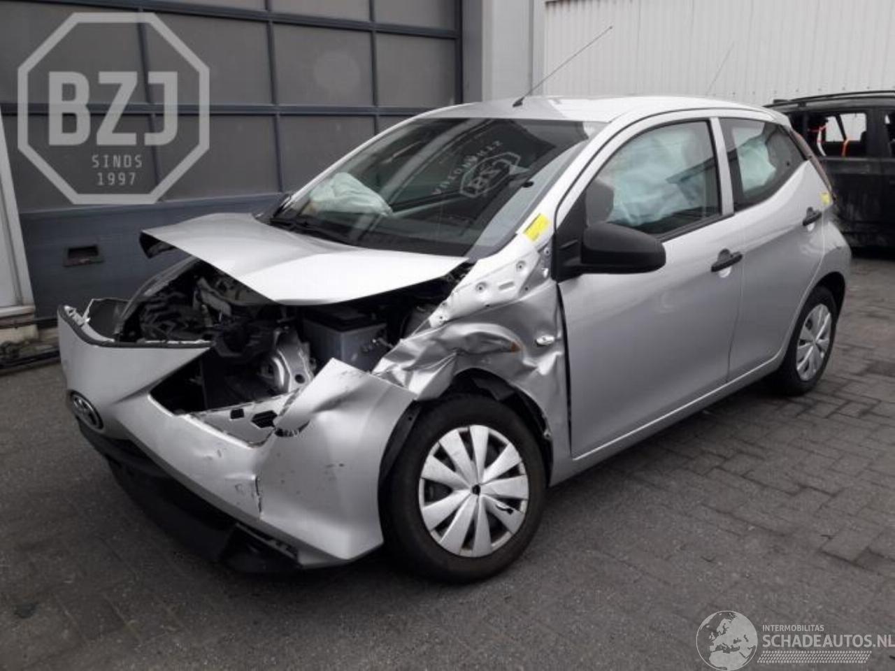 Toyota Aygo Aygo (B40), Hatchback, 2014 1.0 12V VVT-i