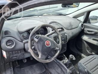 Fiat Punto Punto Evo (199), Hatchback, 2009 / 2012 1.3 JTD Multijet 85 16V Euro 5 picture 5